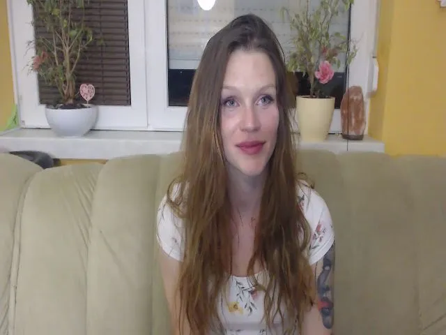 Live sex webcam photo for QuirkyCat #273717724