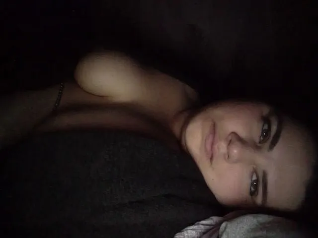 Live sex webcam photo for Quixotic_One #273024626