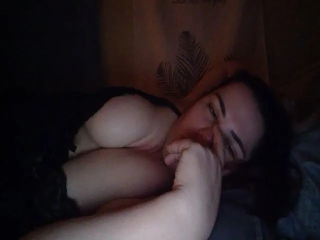 Live sex webcam photo for Quixotic_One #273283936