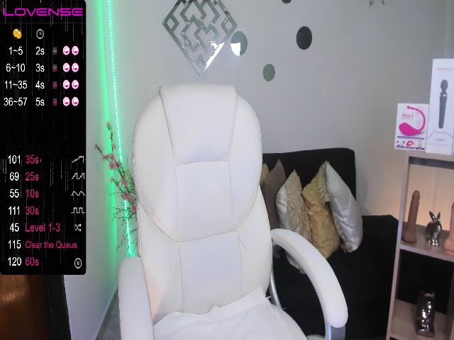 Live sex webcam photo for RachelAdams_6 #272450905