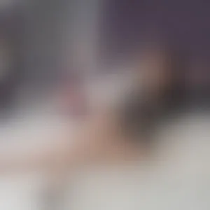 Live sex webcam photo for RachelGoldd #292764227