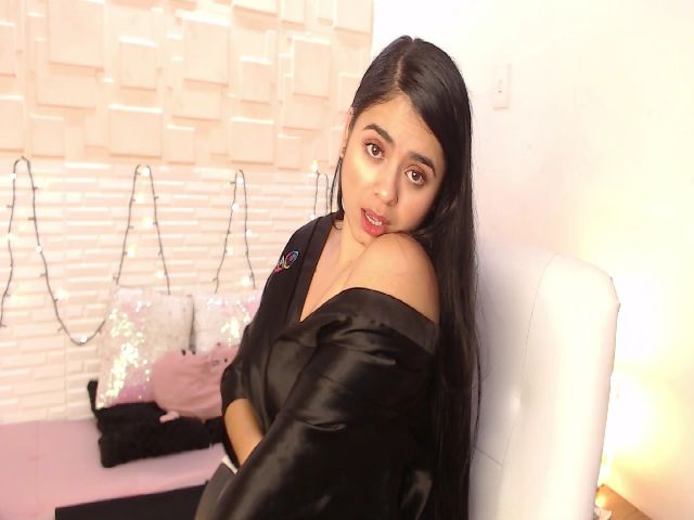 Live sex webcam photo for Rachel_Watson #272331256