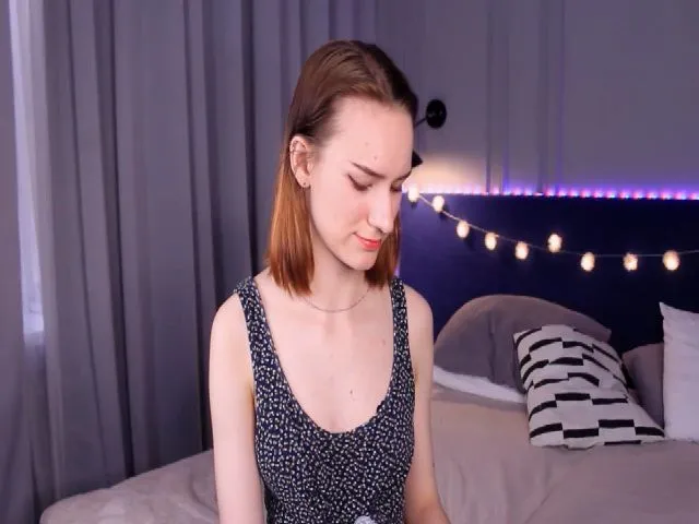 Live sex webcam photo for RamonaK #272511940