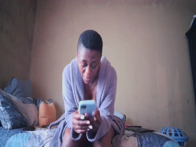 Live sex webcam photo for Rangerbootyy #274137884