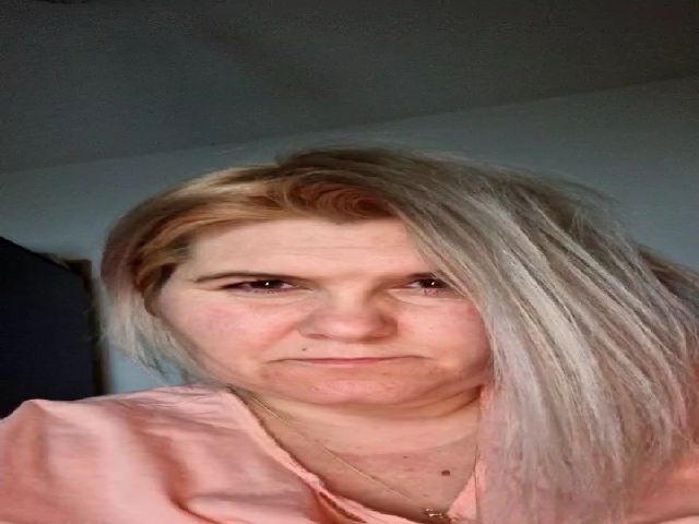 Live sex webcam photo for Rannia235 #272681382