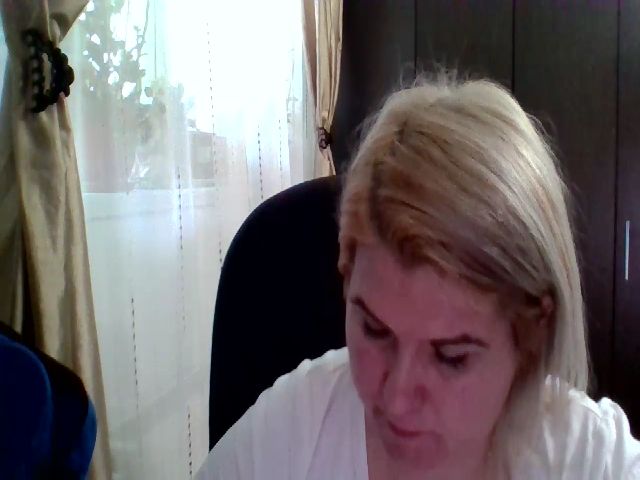 Live sex webcam photo for Rannia235 #272696009