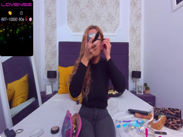 Live sex webcam photo for RanyaArabian #272675645