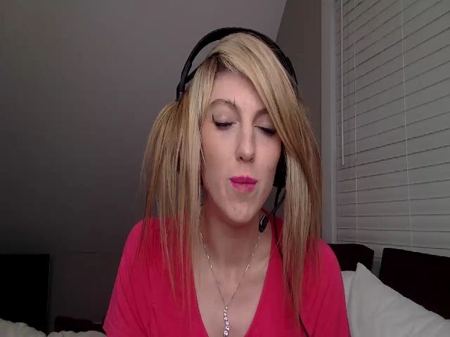 Live sex webcam photo for RavenRubyRose #272934975