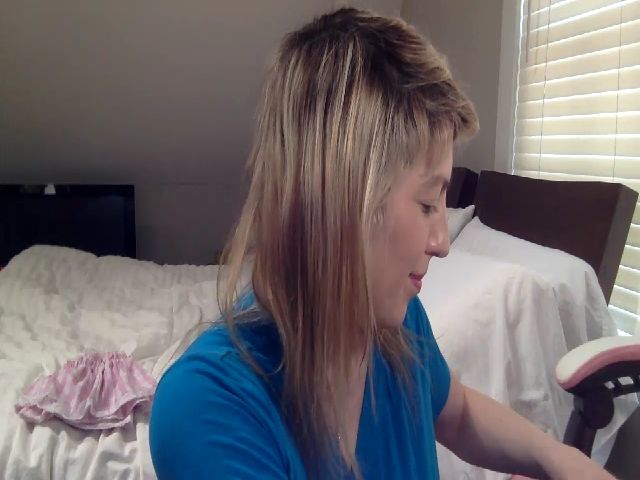 Live sex webcam photo for RavenRubyRose #273077369