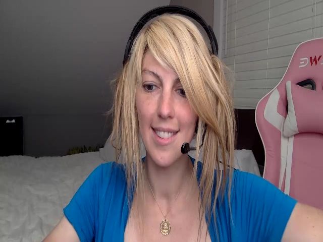 Live sex webcam photo for RavenRubyRose #273701103