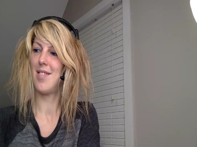 Live sex webcam photo for RavenRubyRose #274126480