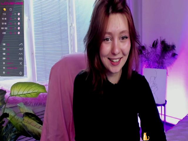 Live sex webcam photo for ReNessy_ #272583495