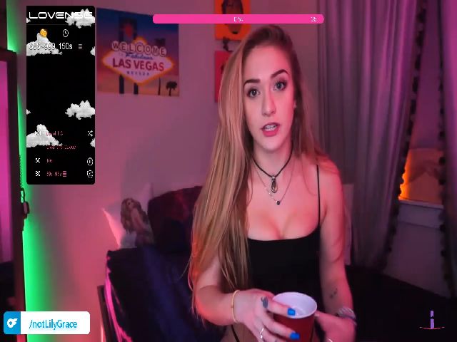 Live sex webcam photo for RealLilyGrace #274405851