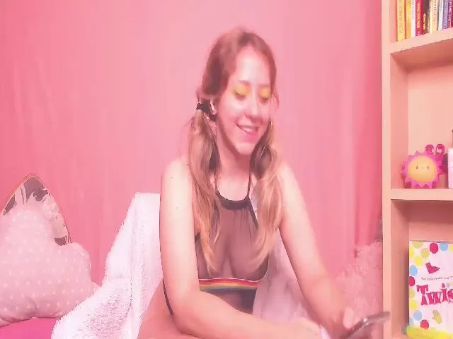 Live sex webcam photo for Realnazty #273155276