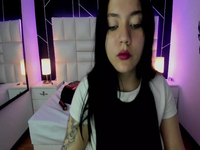 Live sex webcam photo for Rebeca__grey #272359817