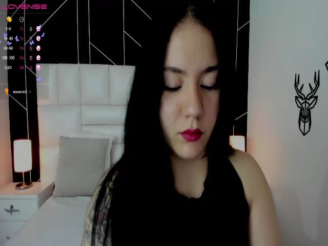 Live sex webcam photo for Rebeca__grey #273117092