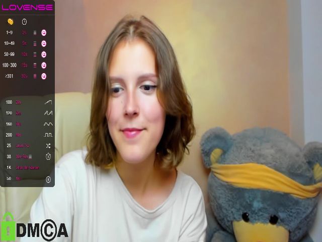 Live sex webcam photo for Rebecca_Kitty #273896880