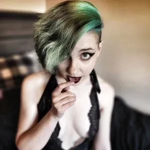 Live sex webcam photo for RebelHellion #278242059