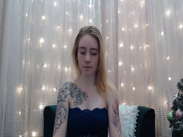 Live sex webcam photo for RedBerryy #271730249