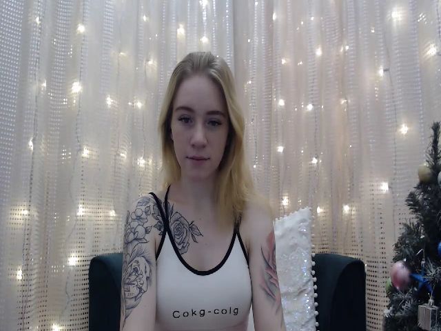 Live sex webcam photo for RedBerryy #271822559