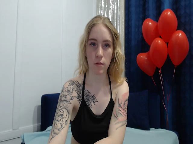 Live sex webcam photo for RedBerryy #272535668