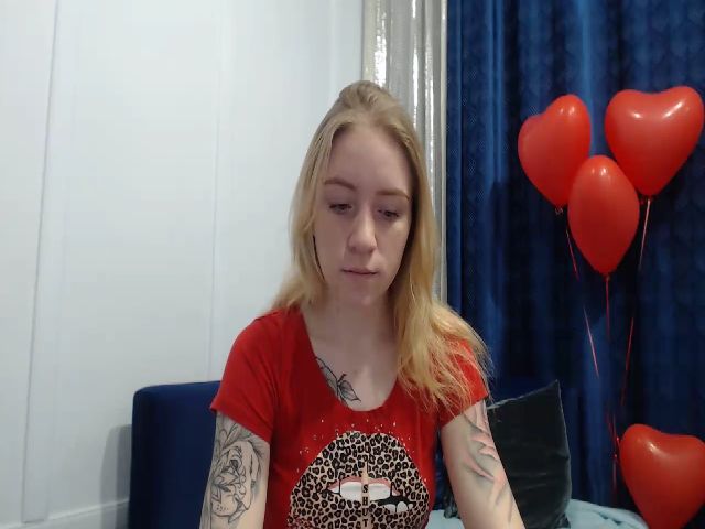 Live sex webcam photo for RedBerryy #272602977