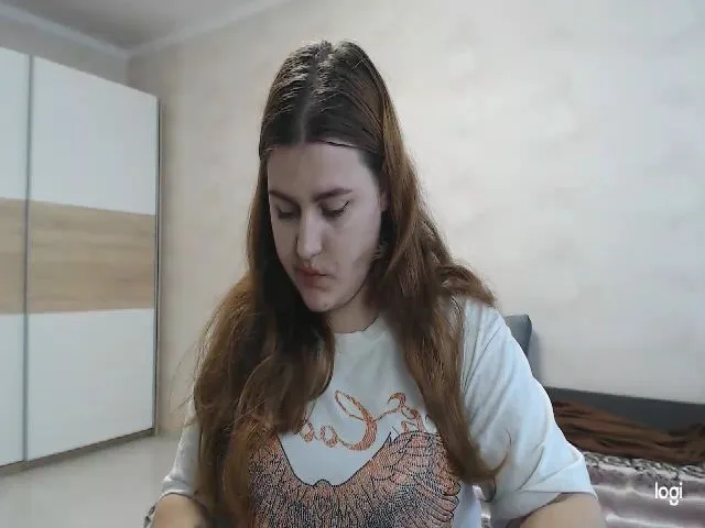 Live sex webcam photo for RedBestie #275045947