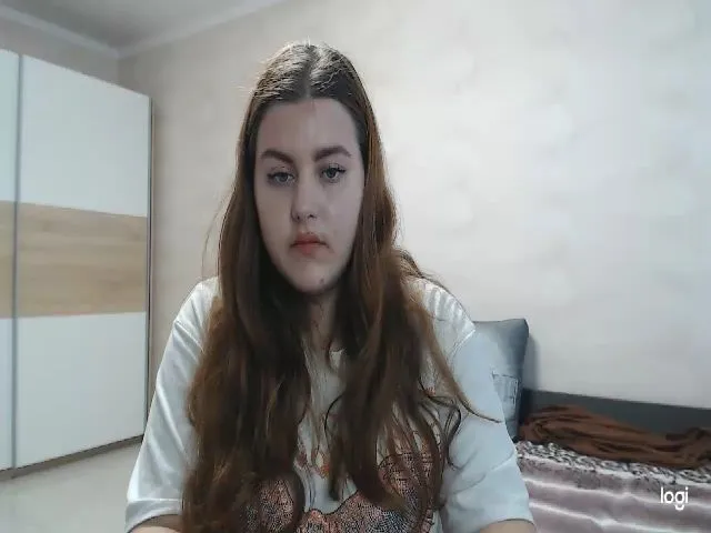 Live sex webcam photo for RedBestie #275055422