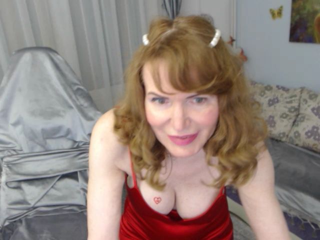 Live sex webcam photo for RedHeadRita #273356114