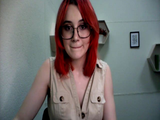 Live sex webcam photo for Red_Ada #274300380