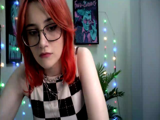 Live sex webcam photo for Red_Ada #274351637