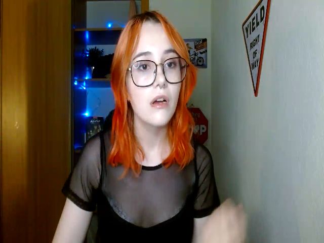 Live sex webcam photo for Red_Ada #274433503