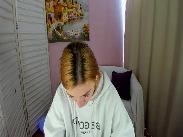 Live sex webcam photo for Red_Canary #272479156