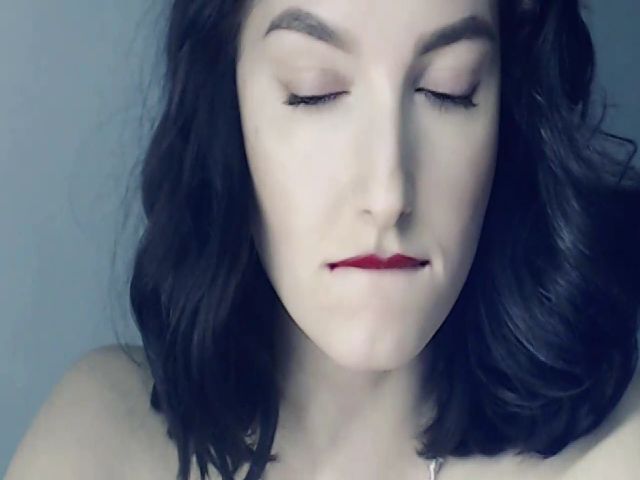 Live sex webcam photo for Red_Lips_Girl #272737371