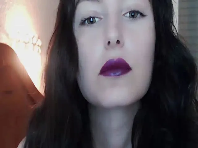 Live sex webcam photo for Red_Lips_Girl #273236267