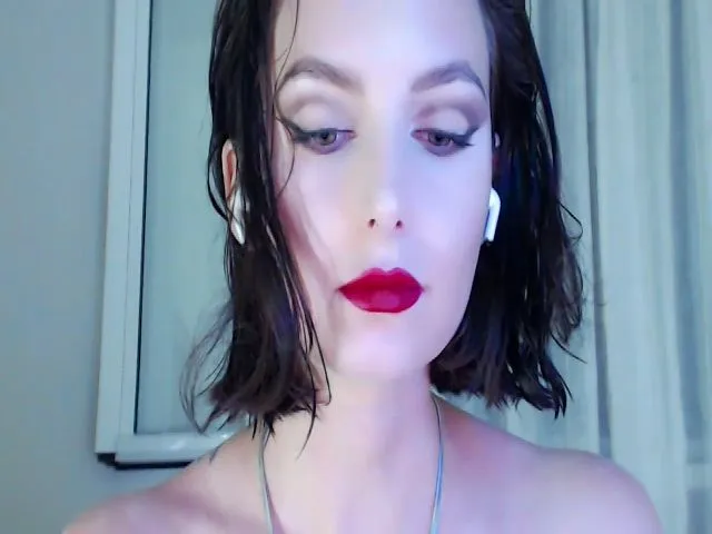 Live sex webcam photo for Red_Lips_Girl #273640084