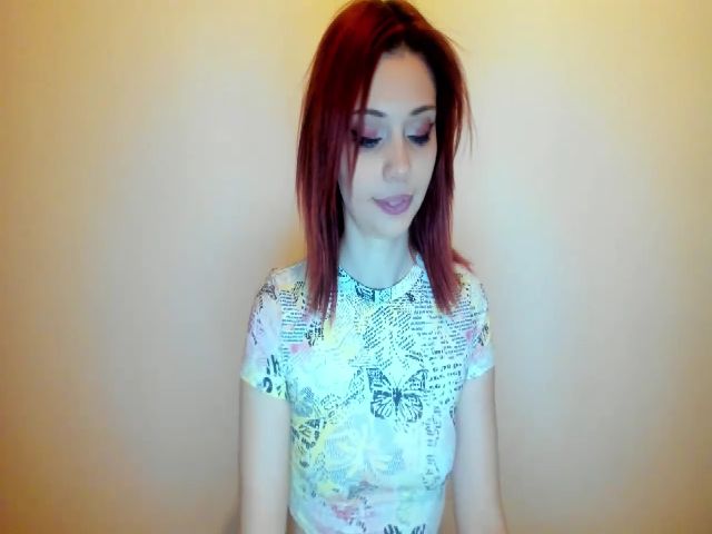 Live sex webcam photo for ReddFoxess #273606355