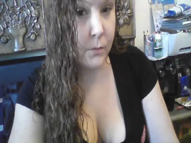 Live sex webcam photo for Redheadlove1_ #272012349