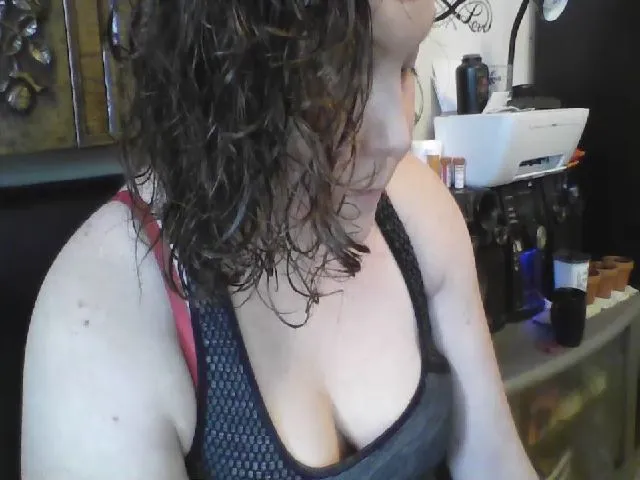 Live sex webcam photo for Redheadlove1_ #272441134