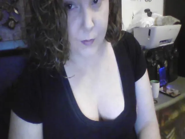 Live sex webcam photo for Redheadlove1_ #272648466