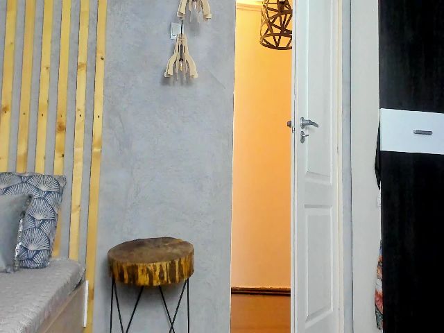 Live sex webcam photo for Redkendra #272262404