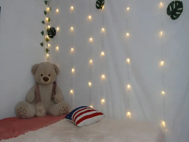 Live sex webcam photo for ReedSammy #271815826