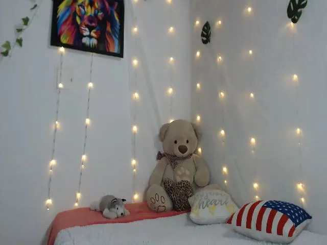 Live sex webcam photo for ReedSammy #272240954