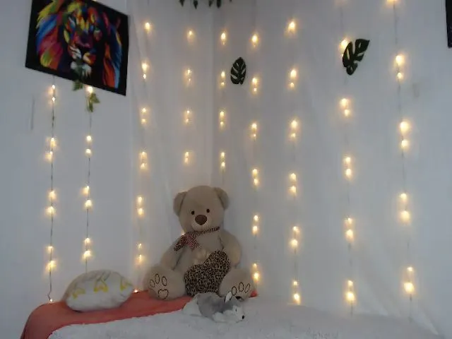 Live sex webcam photo for ReedSammy #272298558