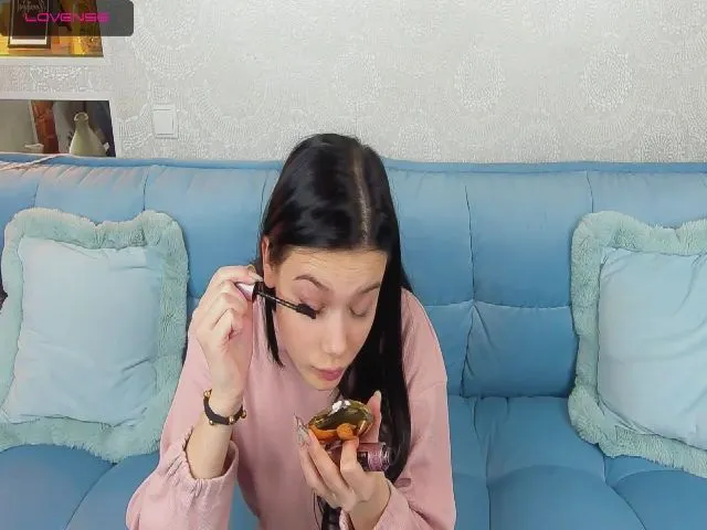 Live sex webcam photo for ReginaVin #271802737