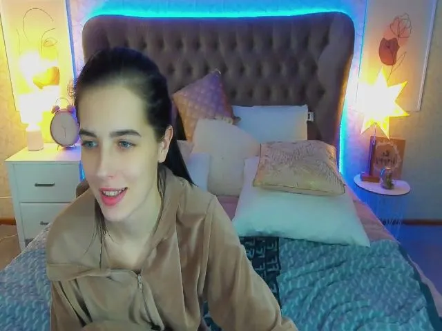 Live sex webcam photo for ReginaVin #272194834