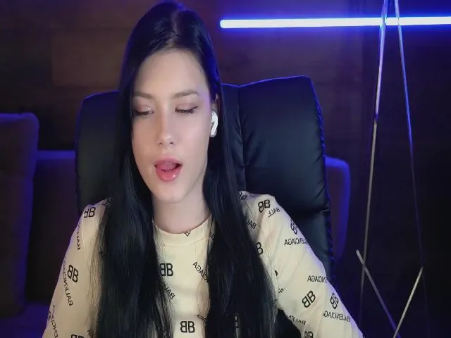 Live sex webcam photo for ReginaVin #273177148