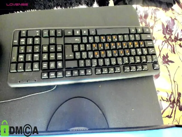 Live sex webcam photo for ReginaWing #273355799