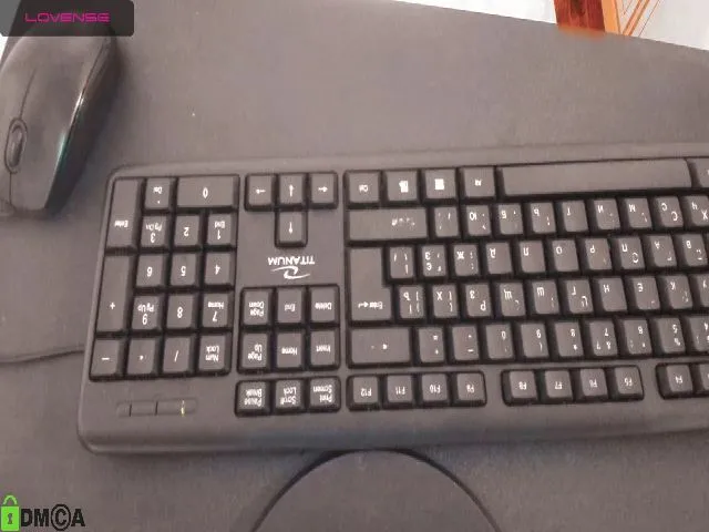 Live sex webcam photo for ReginaWing #273392154