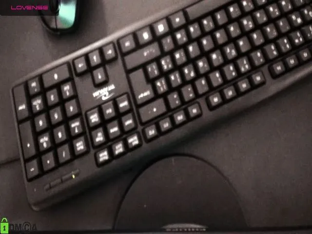 Live sex webcam photo for ReginaWing #273424831